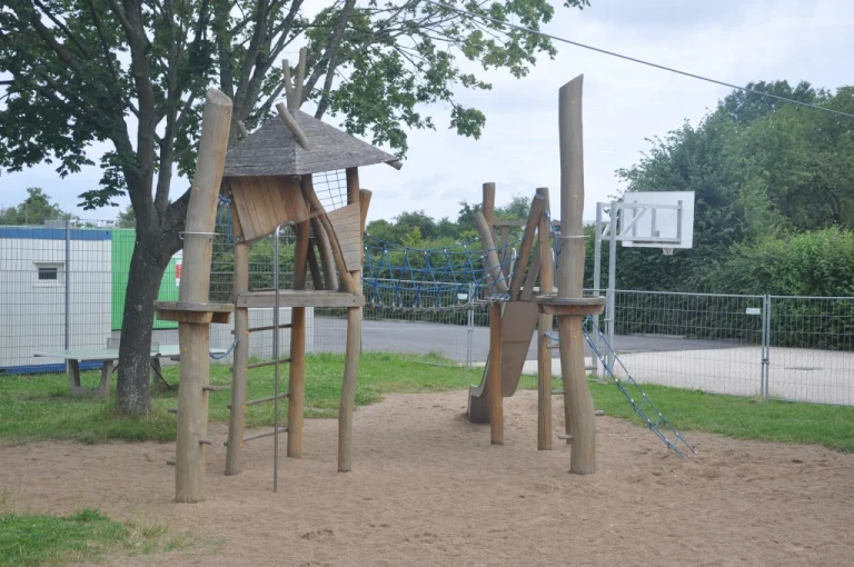 Spielplatz an der Grundschule